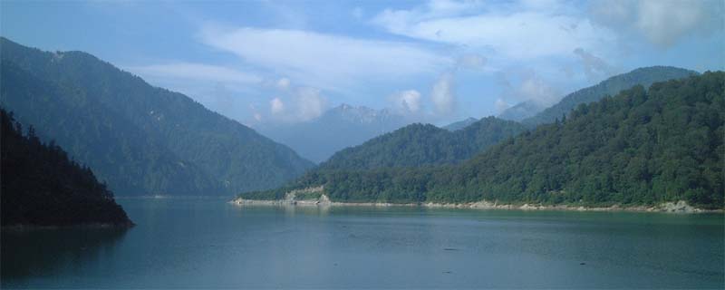 Kuroyon-Dam